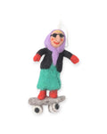 Ornamento "Bruxa Skater"