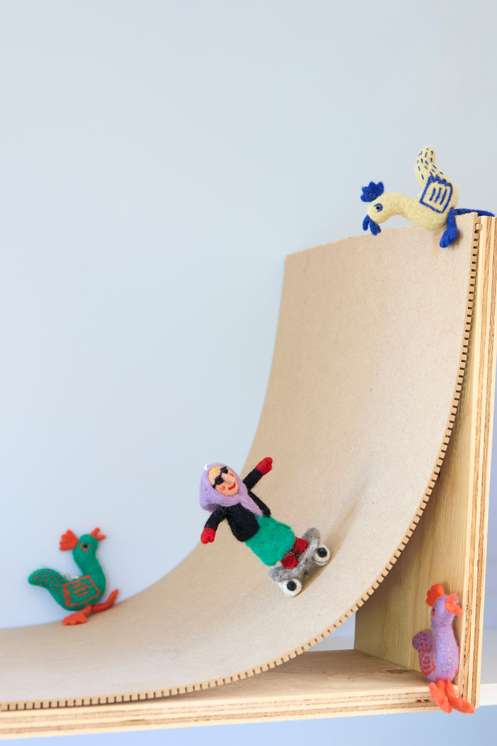 Ornamento "Bruxa Skater"