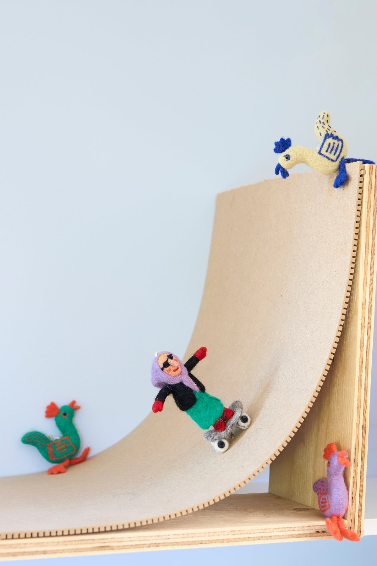 Ornamento "Bruxa Skater"